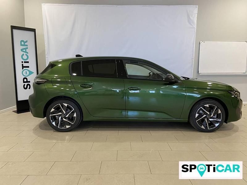 Usado Peugeot 308 Allure 130 CV (95 kW) 2024 Verde Berlina