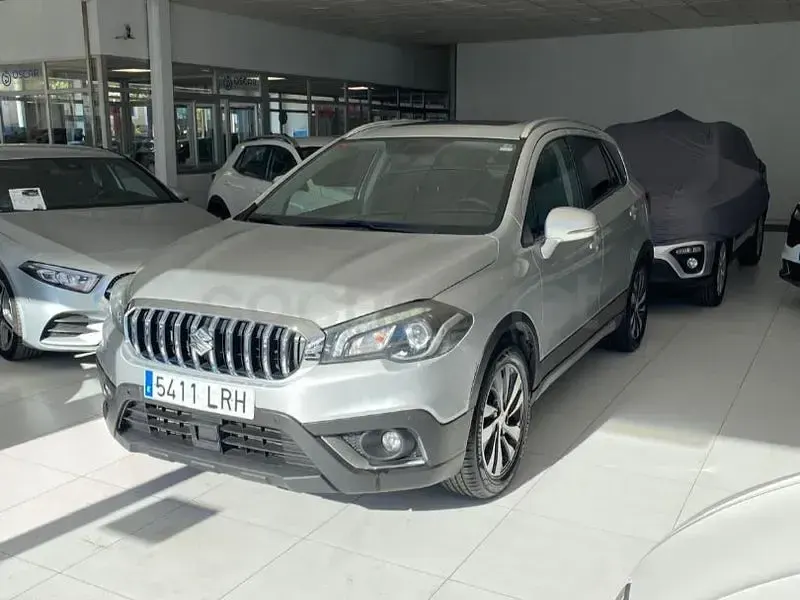 Usado Suzuki SX4 S-Cross GLX 129 CV (94 kW) 2021 Gris / plata SUV