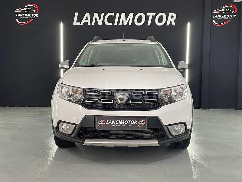 Usado Dacia Sandero Comfort 95 CV (69 kW) 2019 Blanco Utilitario