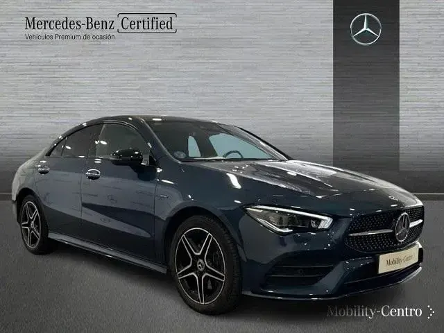 Usado Mercedes CLA250e 218 CV (160 kW) 2021 Azul denim Coupe