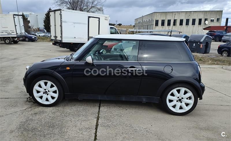 Usado Mini Cooper 115 CV (84 kW) 2003 Negro Utilitario