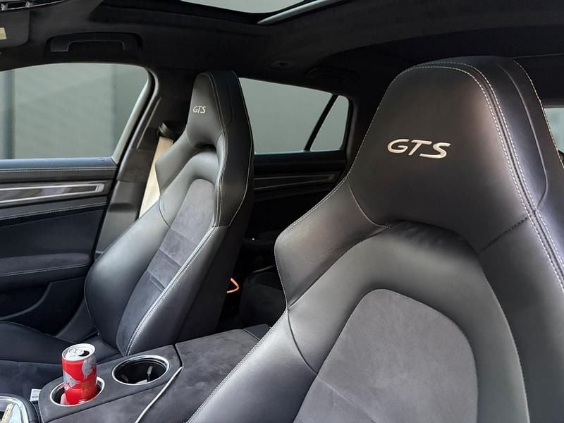 Usado Porsche Panamera GTS Sport Turismo 480 CV (353 kW) 2022 Gris Utilitario