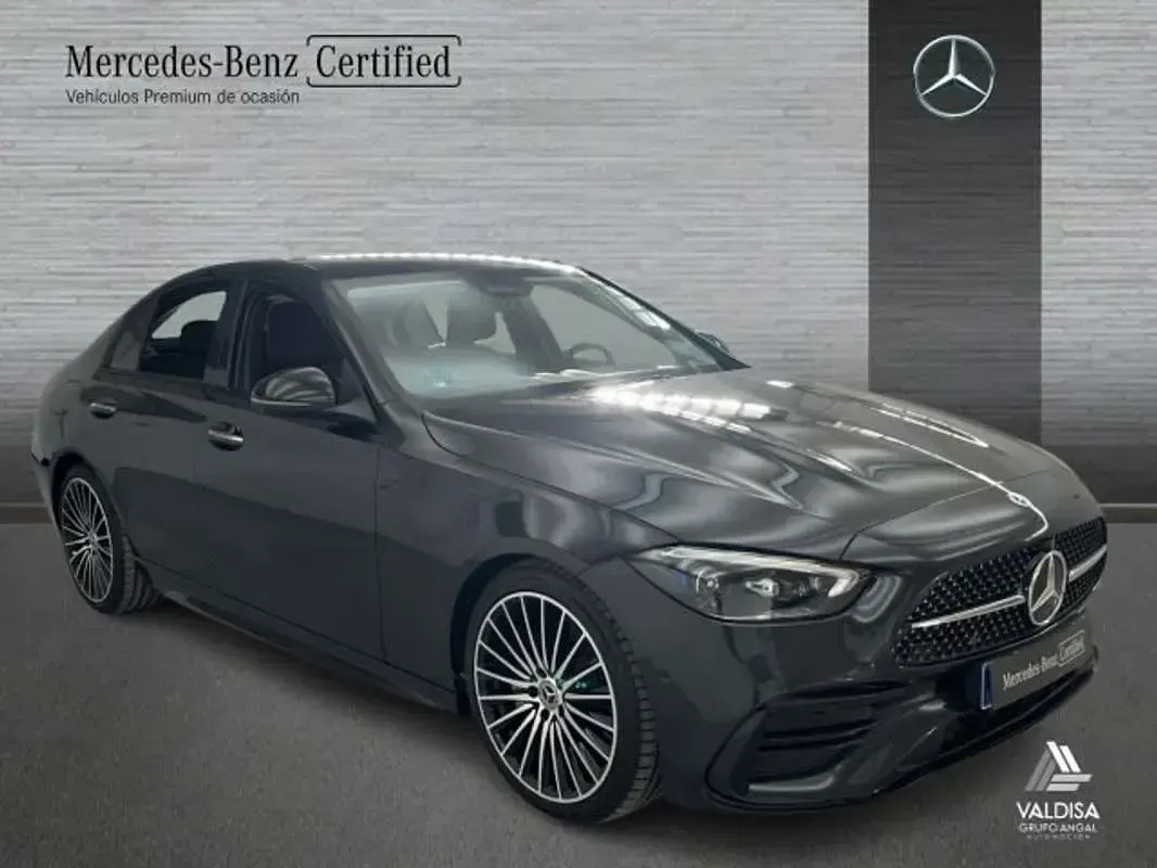 Usado Mercedes C200 AMG line 163 CV (119 kW) 2022 Berlina