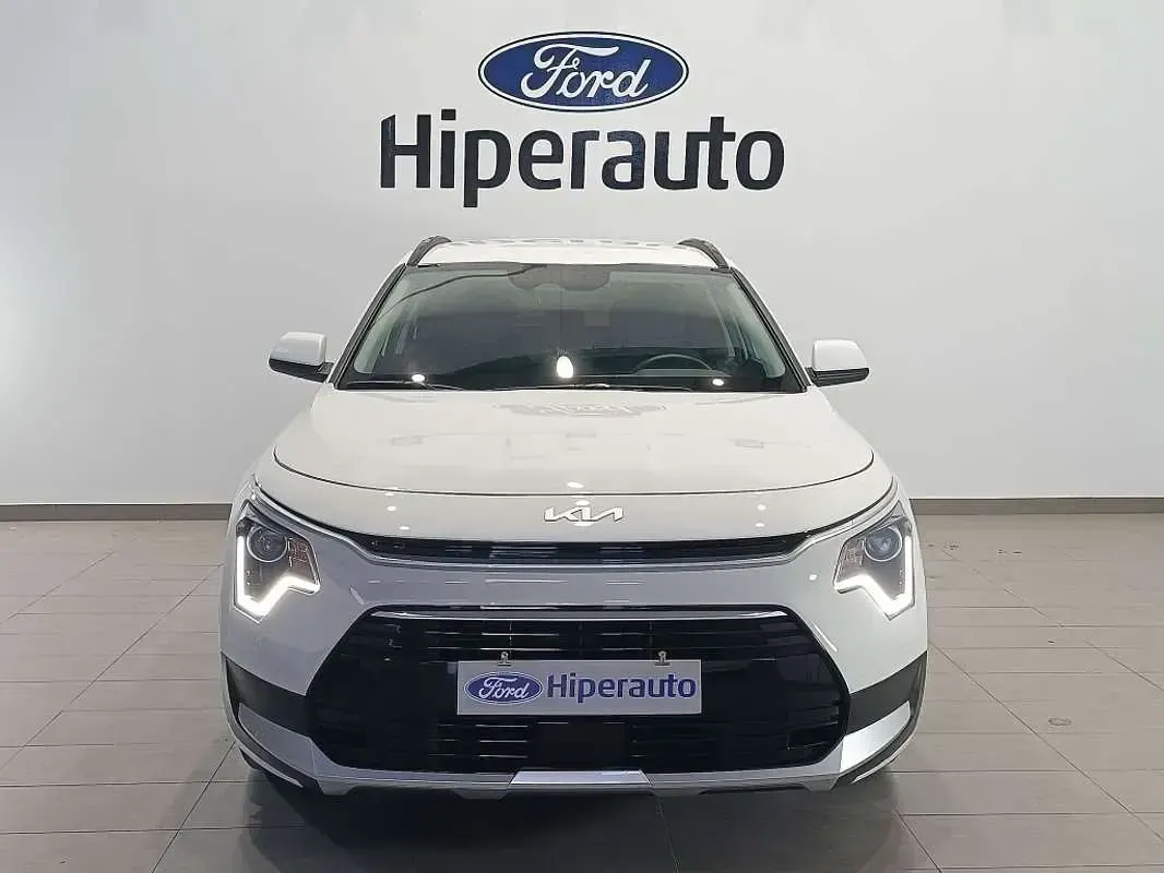 Usado Kia Niro 141 CV (103 kW) 2022 Blanco SUV