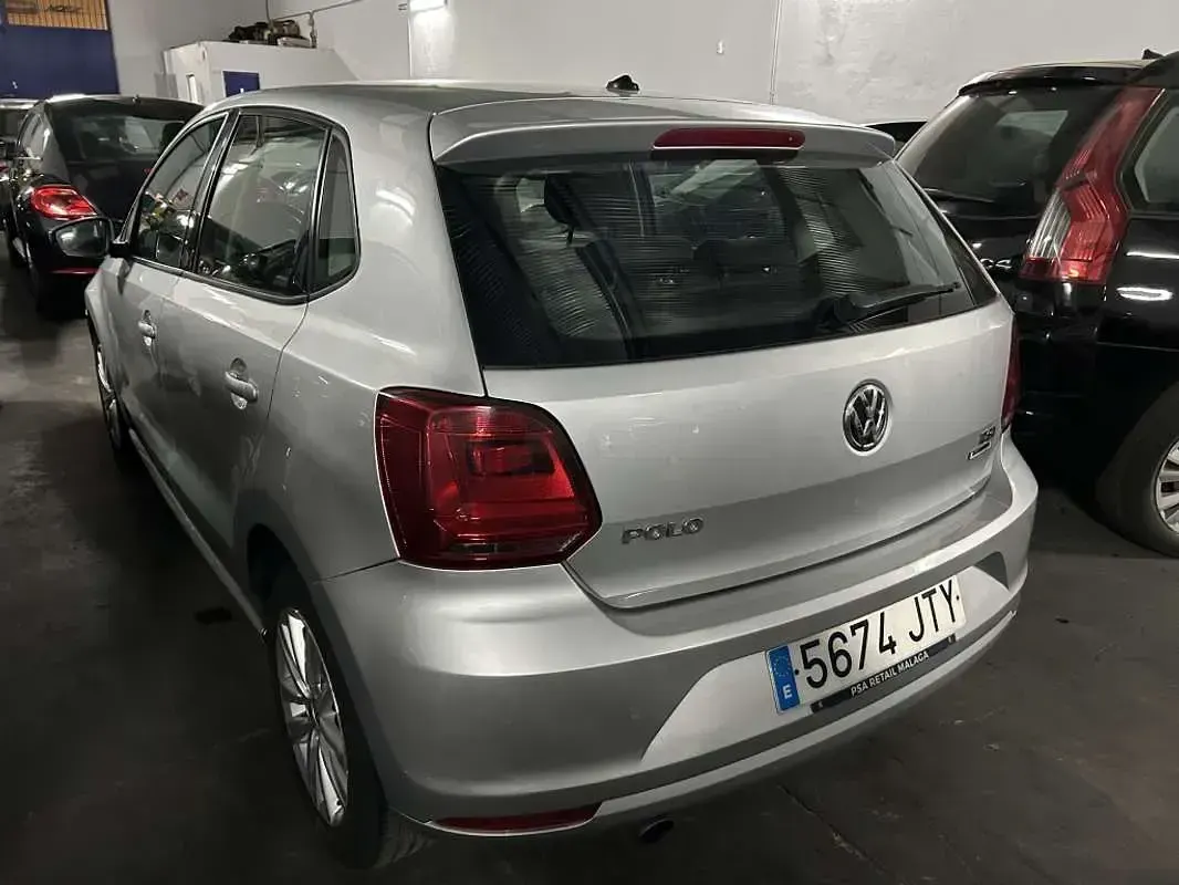 Używany VW Polo Sportline 90 KM (66 kW) 2017 Szary Hatchback