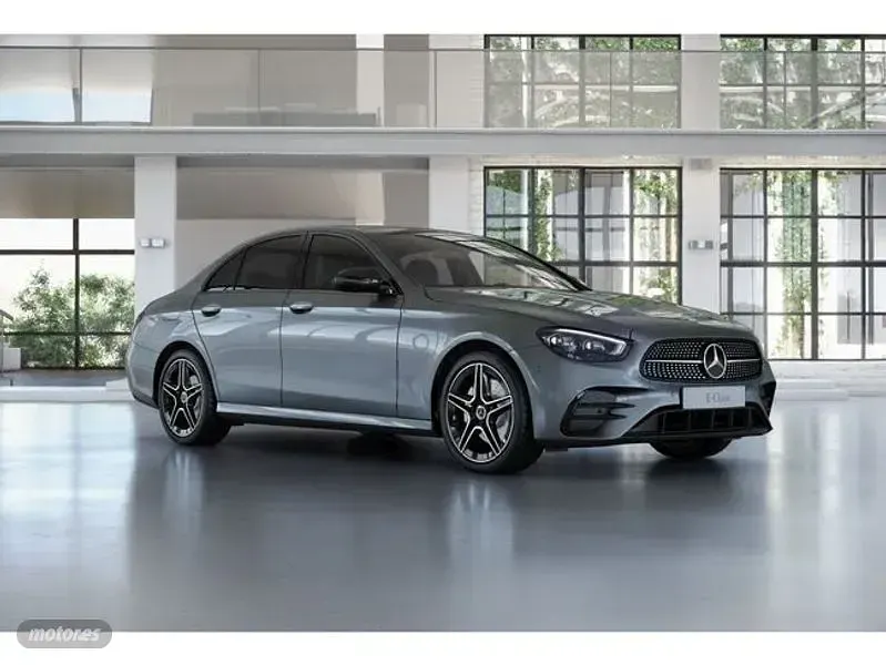 Usado Mercedes E220 200 CV (147 kW) 2022 Gris Berlina