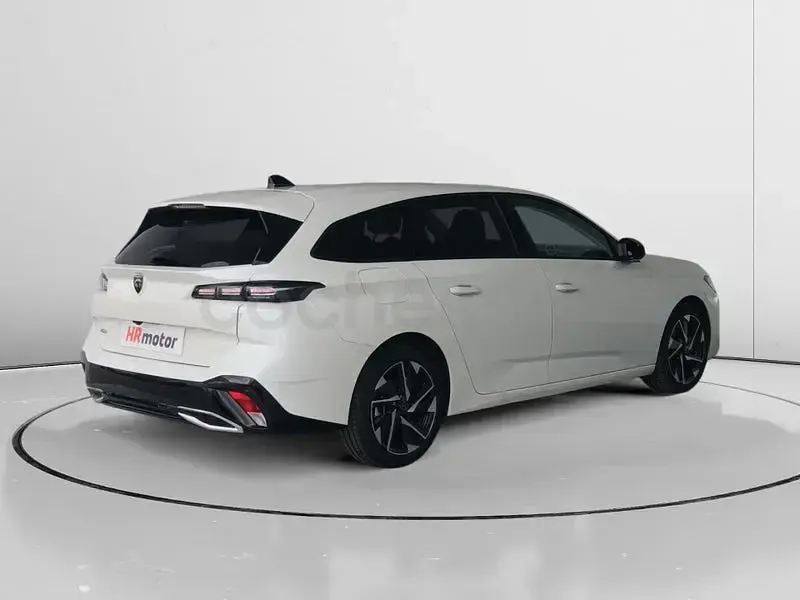 Usado Peugeot 308 SW Allure 130 CV (95 kW) 2022 Blanco Familiar