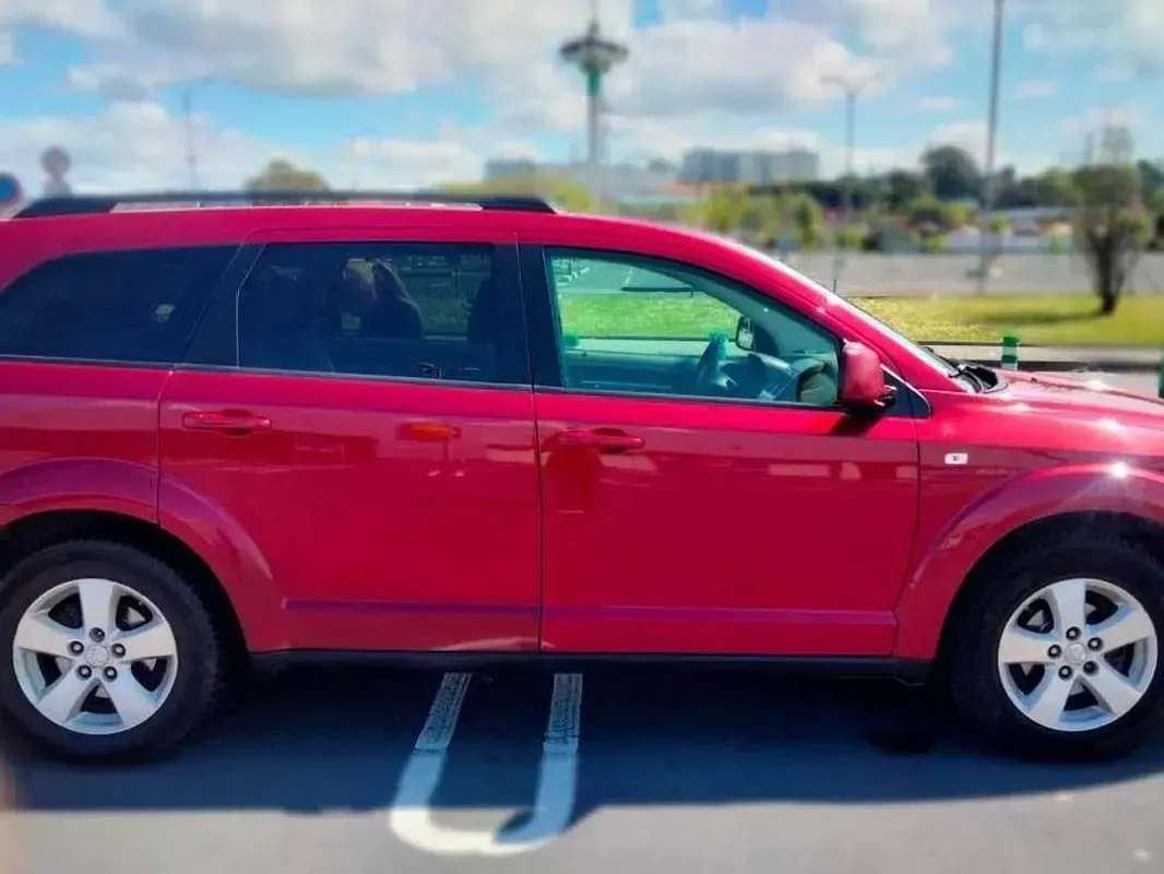 Usado Dodge Journey SXT 140 CV (102 kW) 2008 Rojo SUV