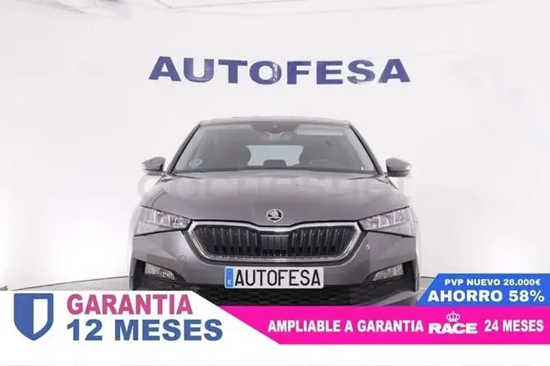 Usado Skoda Scala Ambition 95 CV (69 kW) 2022 Beige Utilitario