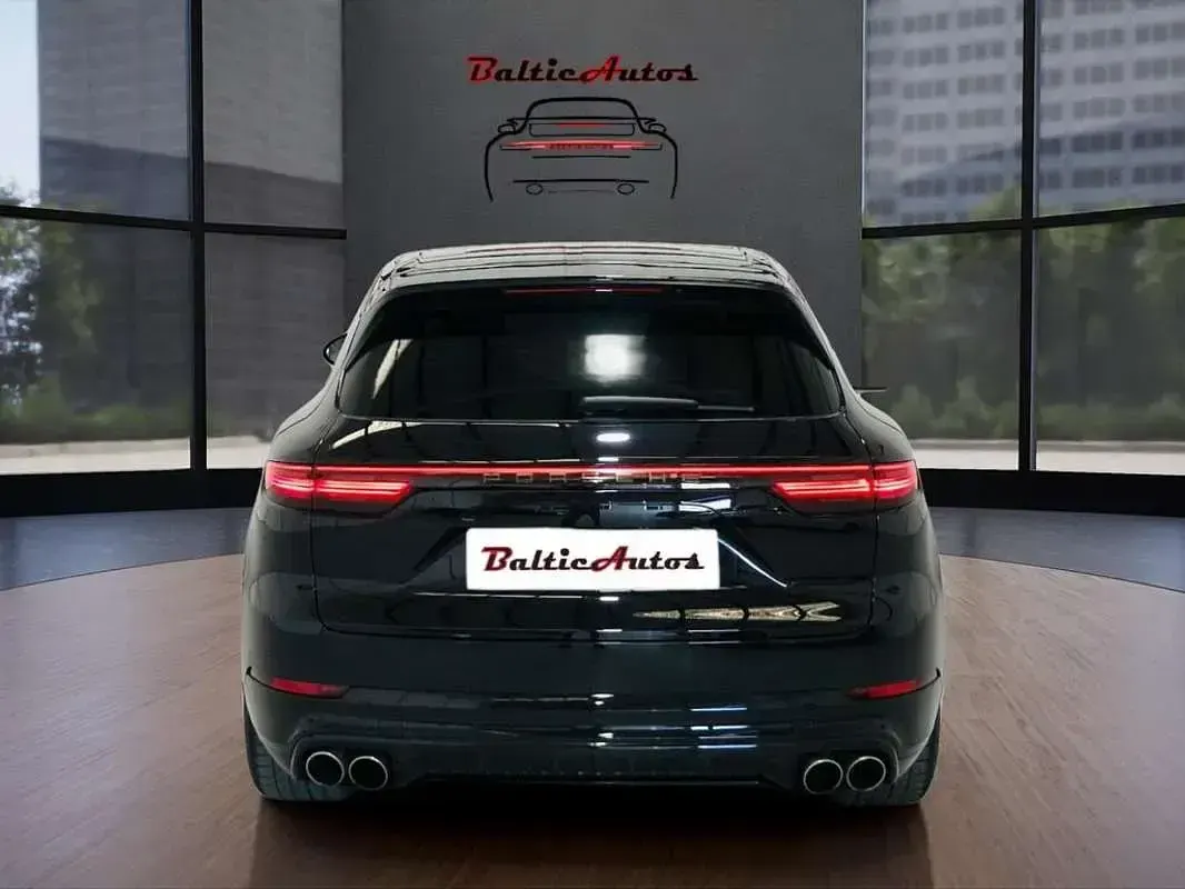 Usado Porsche Cayenne S 441 CV (324 kW) 2018 Negro SUV