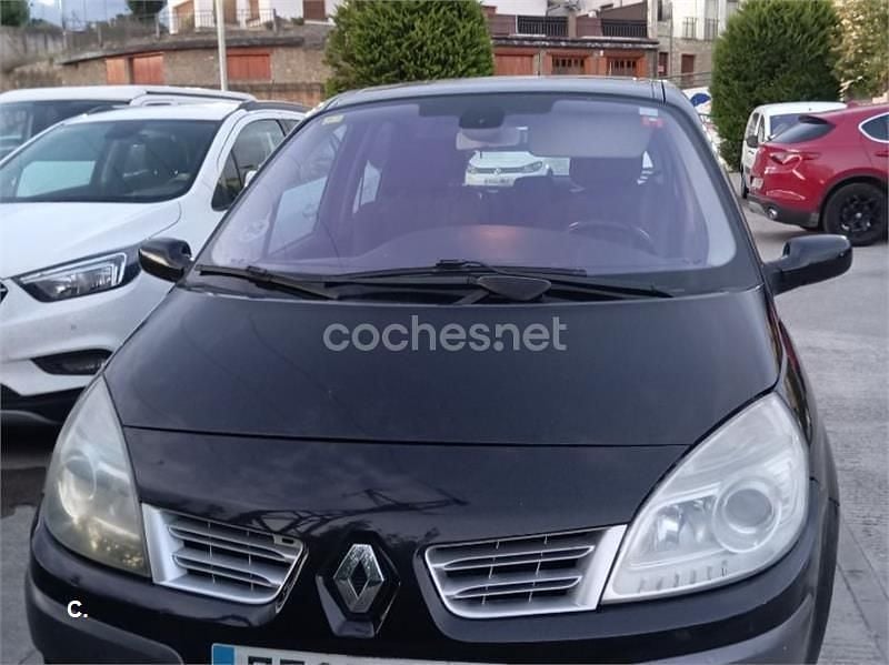 Usado Renault Scénic III Dynamique 105 CV (77 kW) 2009 Negro Monovolumen