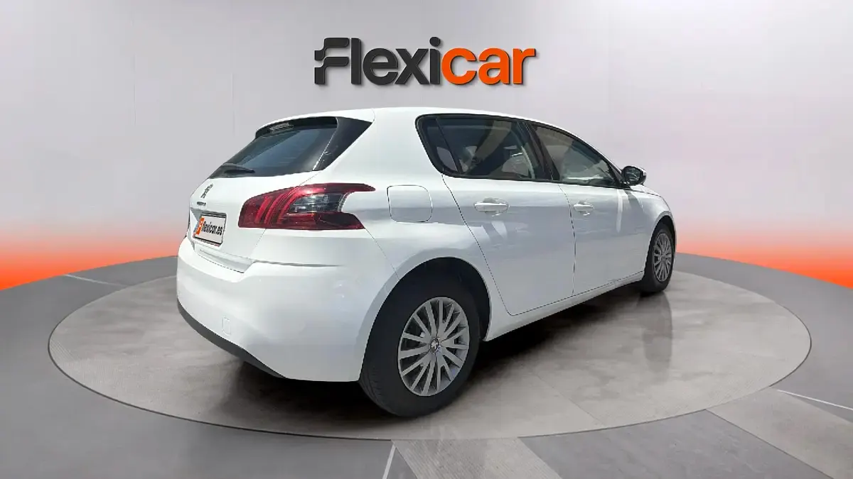 Usado Peugeot 308 Business-Line 100 CV (73 kW) 2020 Blanco Berlina