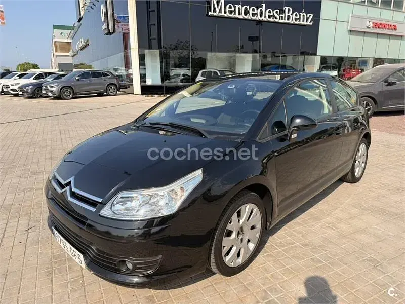 Usado Citroën C4 90 CV (66 kW) 2009 Negro Berlina