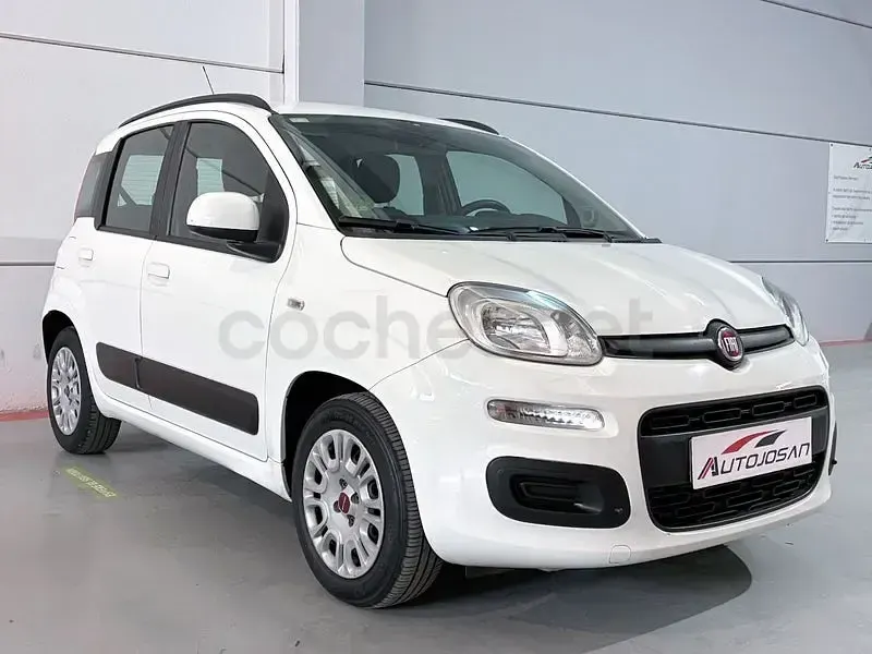 Usado Fiat Panda Lounge 69 CV (50 kW) 2014 Blanco Utilitario