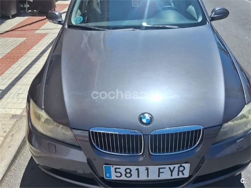 Gris / plata Usado 2007 BMW 325 Berlina | 8800 € (Super precio) - Imagen 1/4