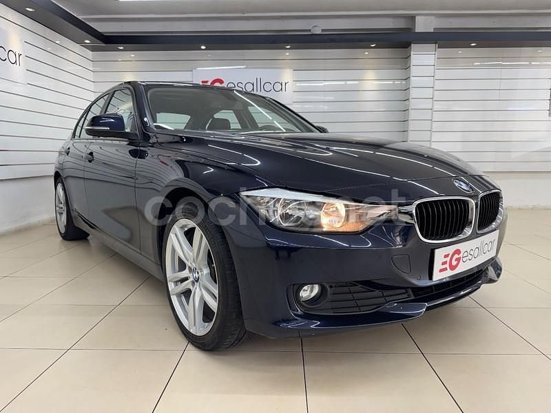 Azul Usado 2015 BMW 318 Berlina | 13.995 € (Precio justo) - Imagen 1/4