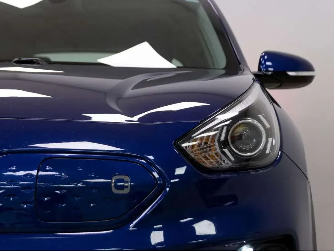 Usado Kia e-Niro 150 kW (204 CV) 2022 Azul SUV