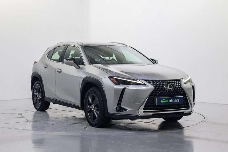 Usado Lexus UX 250h Business Edition 184 CV (135 kW) 2023 Plateado SUV