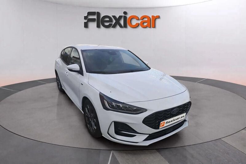 Blanco Usado 2025 Ford Focus Berlina | 21.990 € (Super precio) - Imagen 1/4