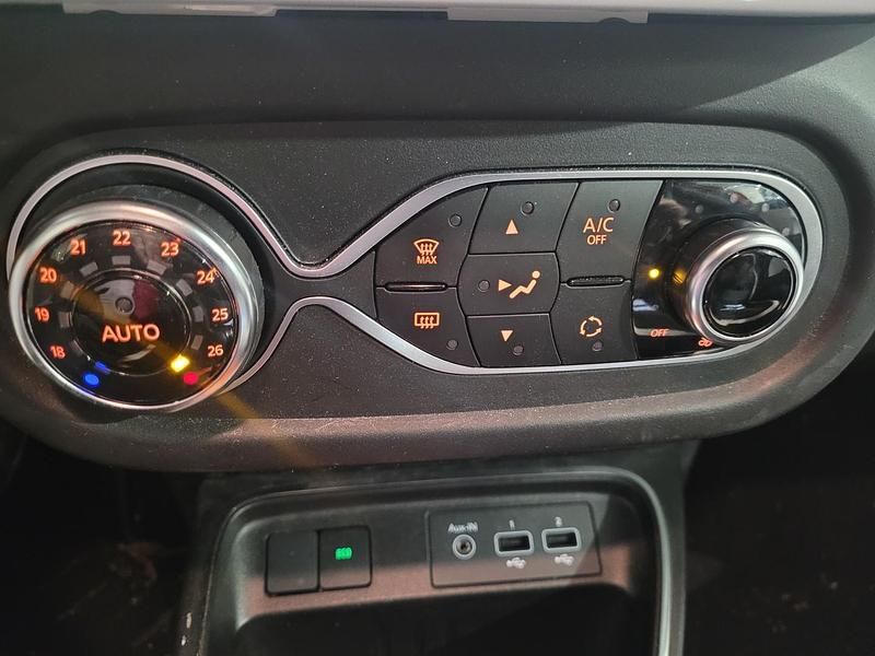 Usado Renault Twingo Vibes 59 kW (81 CV) 2020 Naranja Utilitario