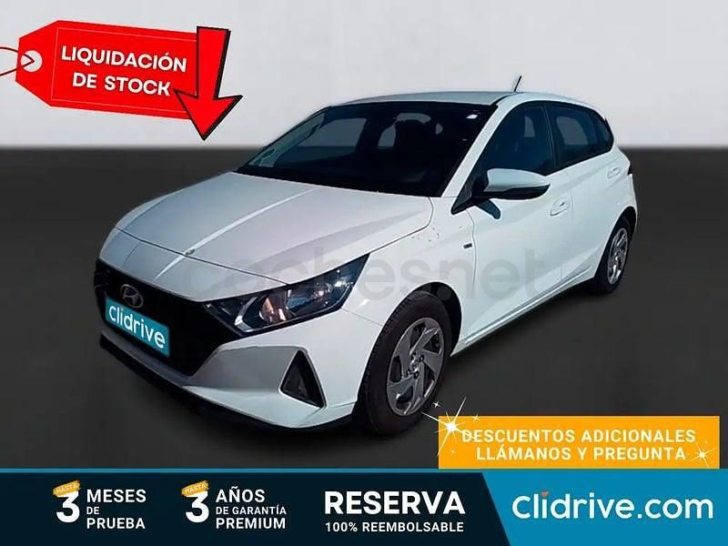 Usado Hyundai i20 100 CV (73 kW) 2021 Blanco Utilitario