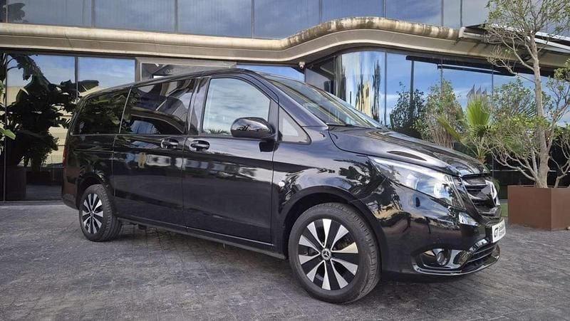 Usado Mercedes Vito 136 CV (100 kW) 2024 Negro Van