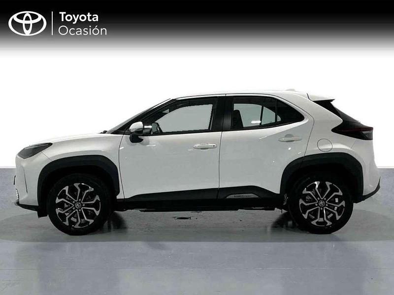 Usado Toyota Yaris Cross Active 116 CV (85 kW) 2022 Blanco SUV