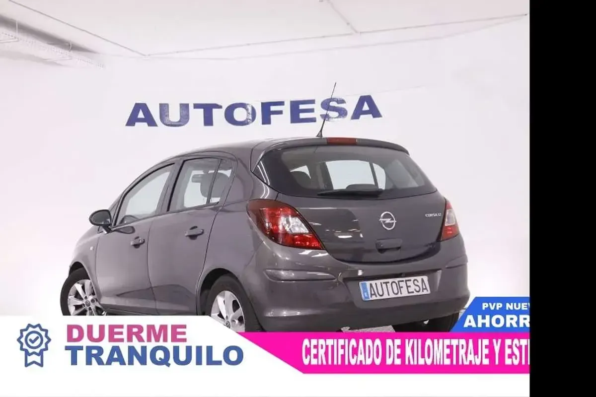 Usado Opel Corsa Selective 86 CV (63 kW) 2014 Gris Utilitario