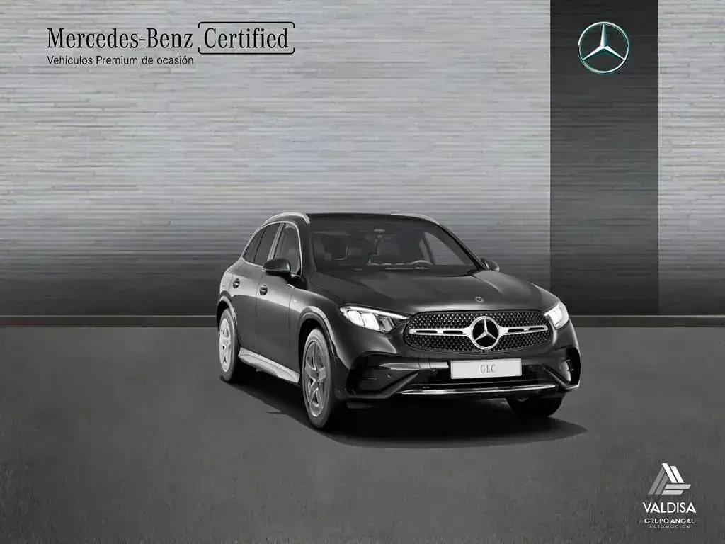 Uusi Mercedes GLC300 AMG line 333 HP (244 kW) 2025 Harmaa