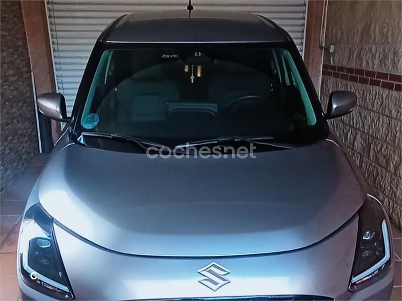 Gris / plata Usado 2024 Suzuki Swift Berlina | 18.000 € (Precio justo) - Imagen 1/4