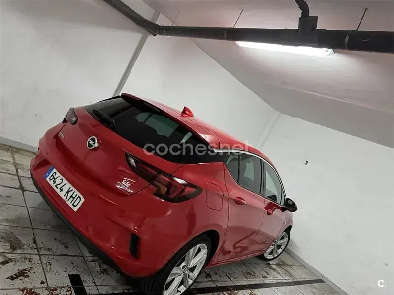 Usado Opel Astra Dynamic 150 CV (110 kW) 2017 Rojo Berlina