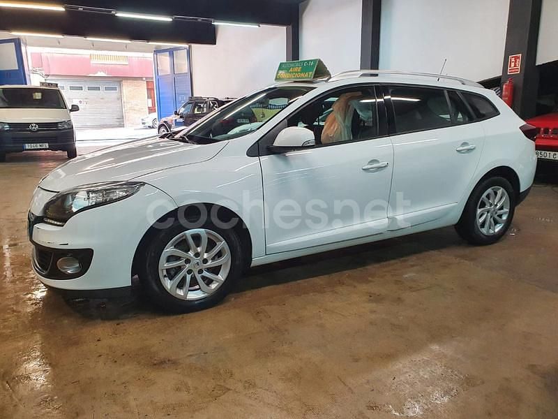 Blanco Usado 2013 Renault Mégane GrandTour Bose Edition Familiar | 5860 € (Precio justo) - Imagen 1/4