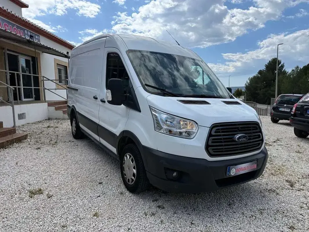 Usado Ford Transit Trend 129 CV (94 kW) 2019 Blanco Van