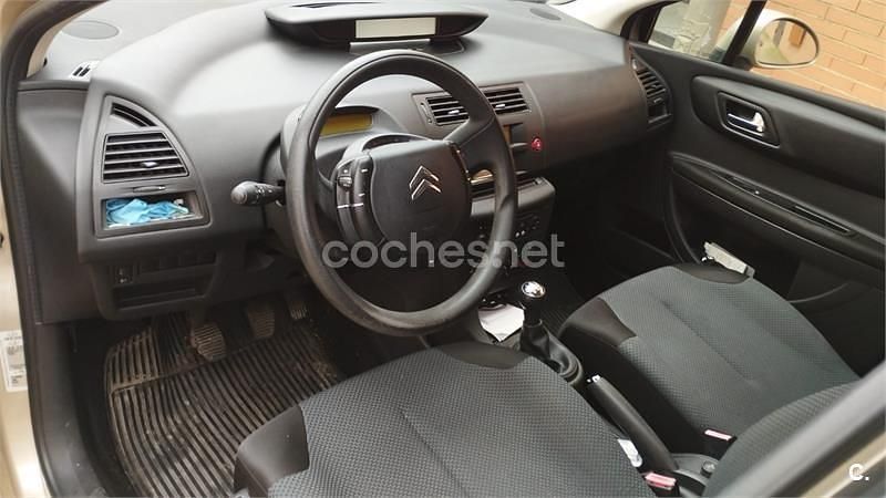 Usado Citroën C4 90 CV (66 kW) 2007 Beige Berlina