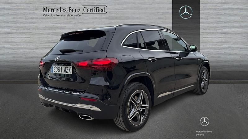 Usado Mercedes GLA250 AMG line 218 CV (160 kW) 2025 Negro cosmos SUV