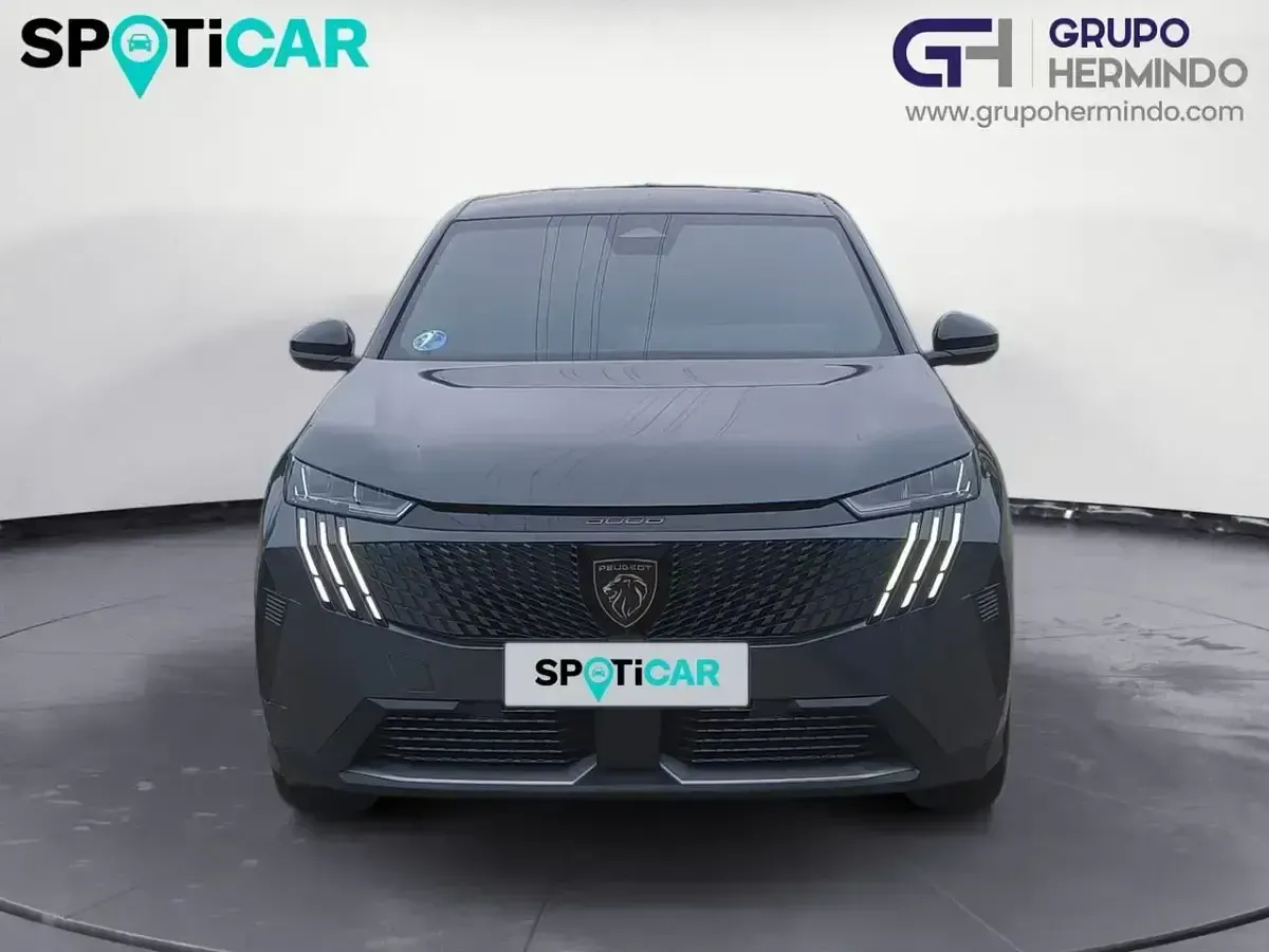 Usado Peugeot 3008 Allure 145 CV (106 kW) 2025 Gris / plata SUV