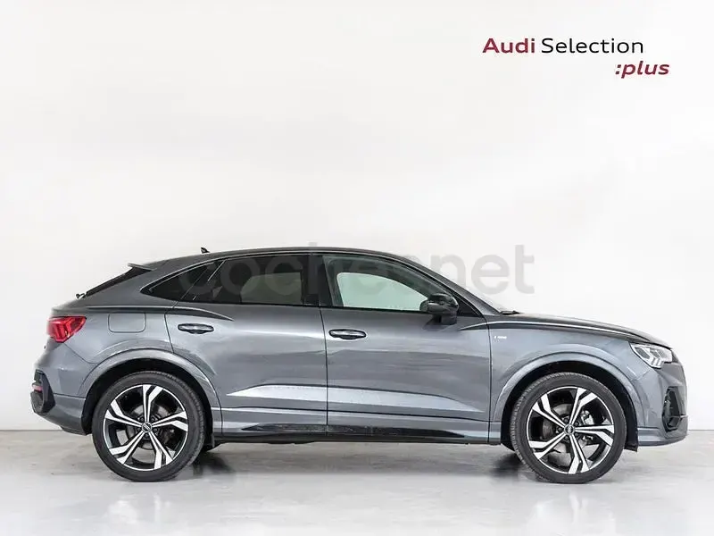 Usado Audi Q3 Sportback Ambiente 150 CV (110 kW) 2025 Gris / plata SUV