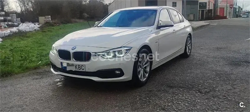 Usado BMW 318 150 CV (110 kW) 2017 Blanco Berlina