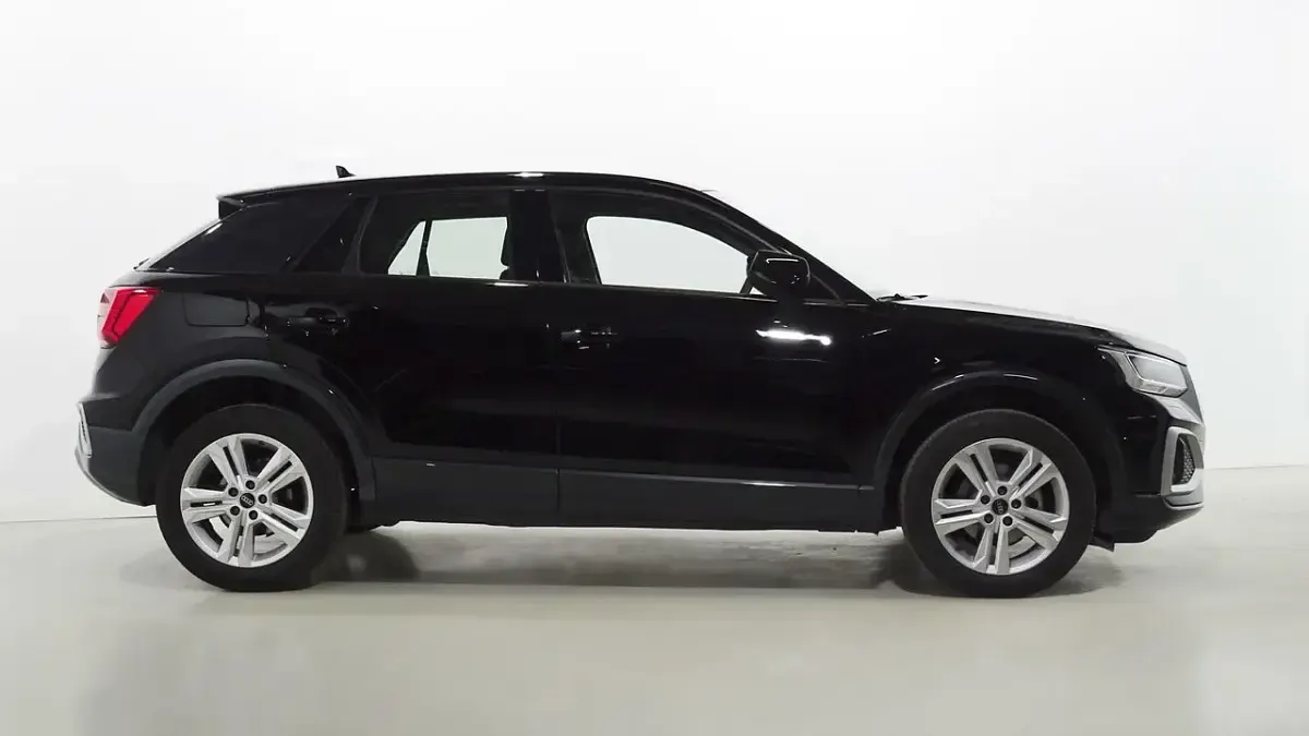 Usado Audi Q2 Advanced Plus 110 CV (80 kW) 2021 Negro SUV