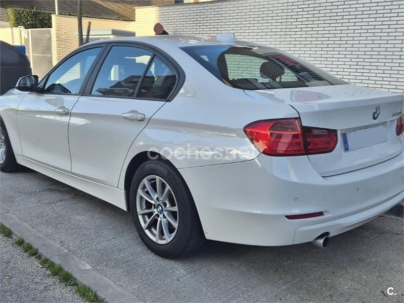 Usado BMW 320 Efficient Dynamics 163 CV (119 kW) 2014 Blanco Berlina
