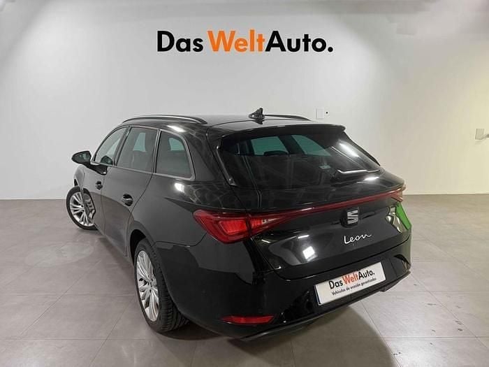 Usado Seat Leon ST Style 150 CV (110 kW) 2024 Negro Familiar