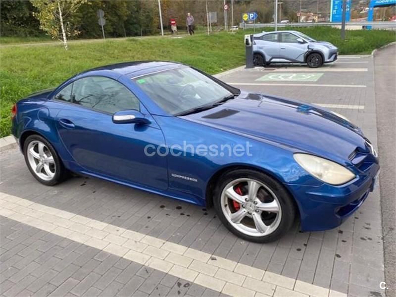 Usado Mercedes SLK200 163 CV (119 kW) 2004 Azul Descapotable