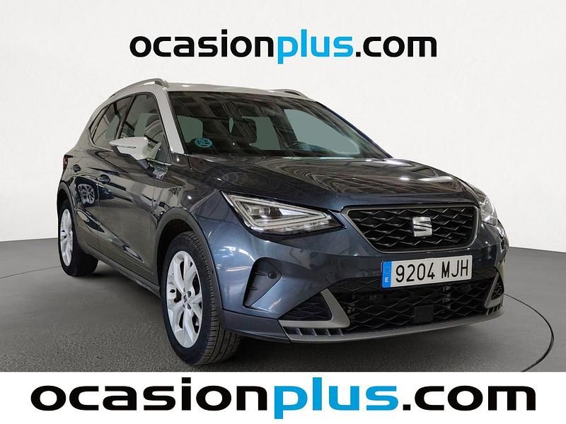 Usado Seat Arona FR 150 HP (110 kW) 2023 Cinzento SUV