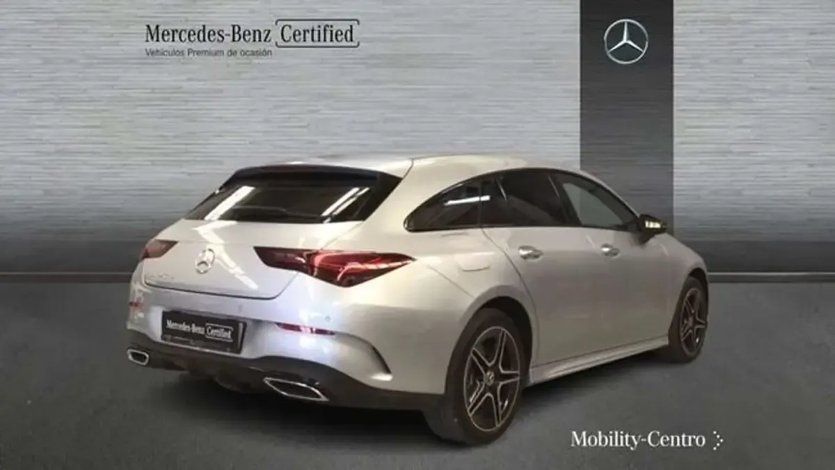 Usado Mercedes CLA250e 218 CV (160 kW) 2025 Plateado Coupe