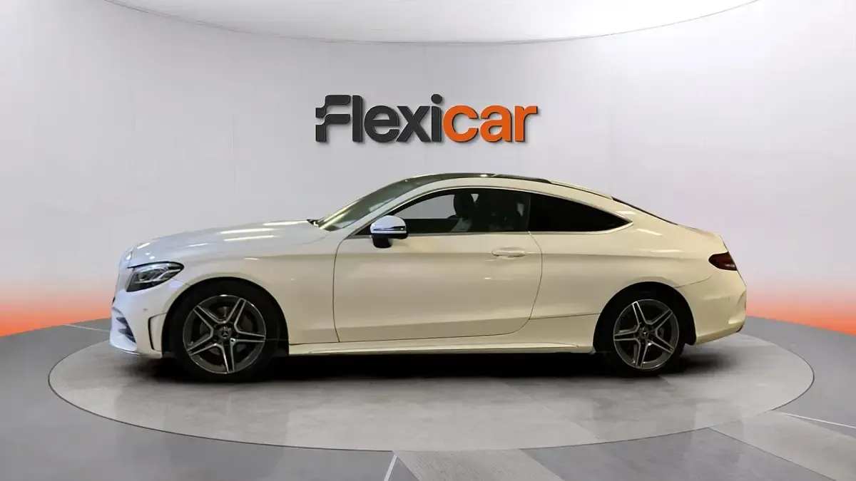 Usado Mercedes C220 170 CV (125 kW) 2018 Blanco Coupe
