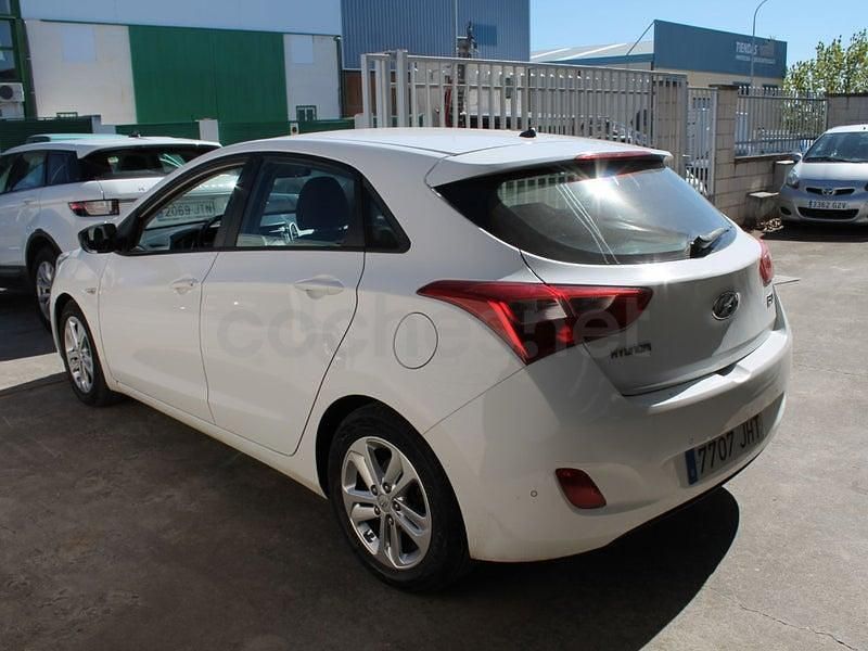 Brugt Hyundai i30 110 HK (80 kW) 2015 Hvid Sedan