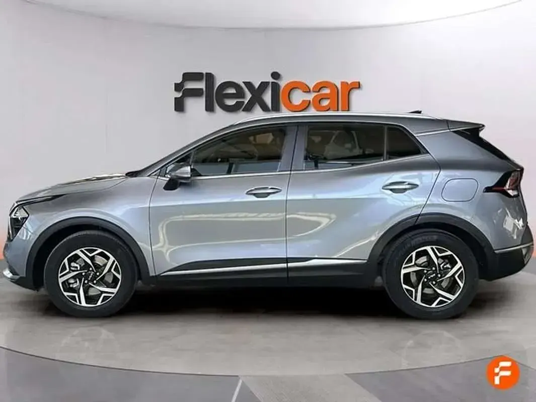 Usado Kia Sportage 136 CV (100 kW) 2023 Gris SUV
