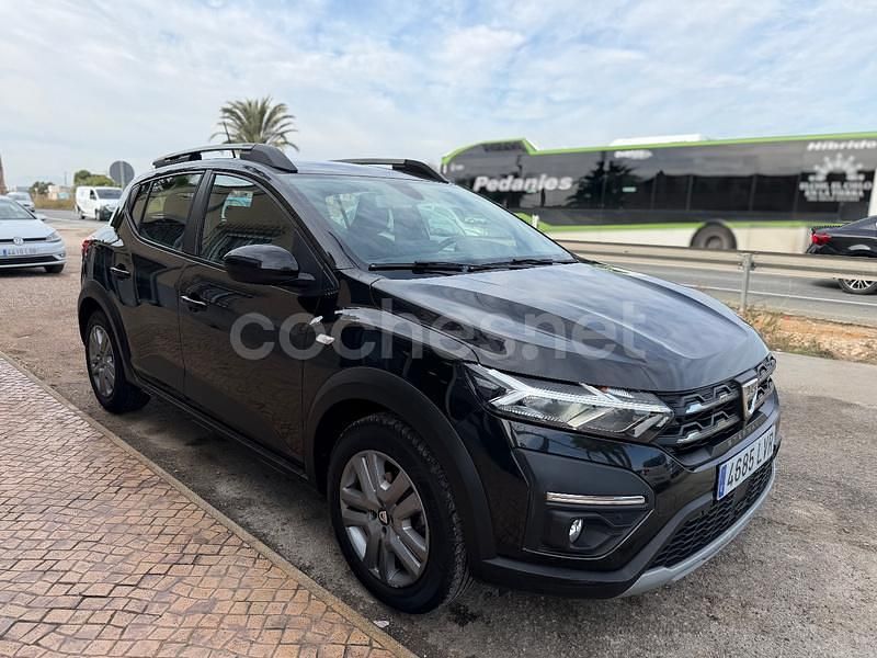 Usado Dacia Sandero Expression 91 CV (66 kW) 2022 Negro Berlina