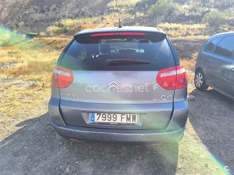 Usado Citroën C4 Picasso 127 CV (93 kW) 2007 Gris / plata Monovolumen