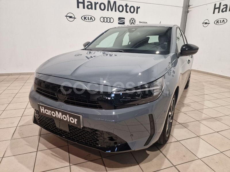 Usado Opel Corsa 100 CV (73 kW) 2024 Gris / plata Berlina